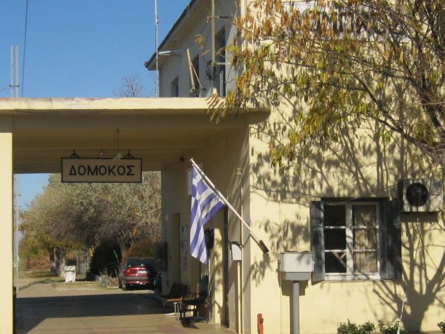 Άνδρας πήδηξε στις ράγες