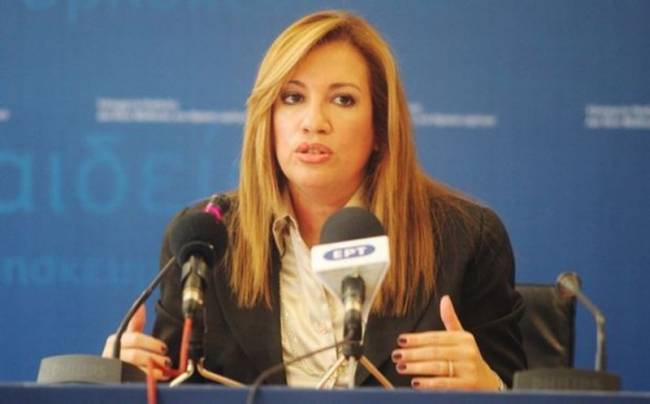 Η Γεννηματά απαντά στον Σαμαρά