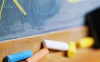 Πρόσφερε στο σχολείο που φοίτησε