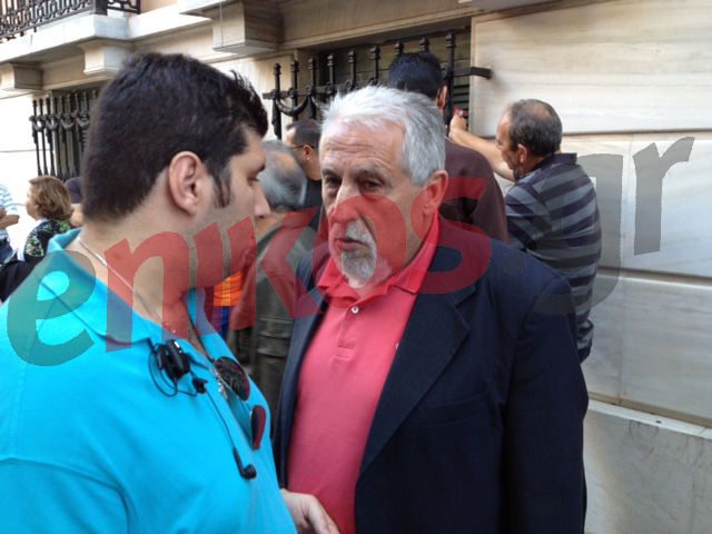 Τώρα-Μανώλης:”Δεν ξέρουν τι ψηφίζουν”