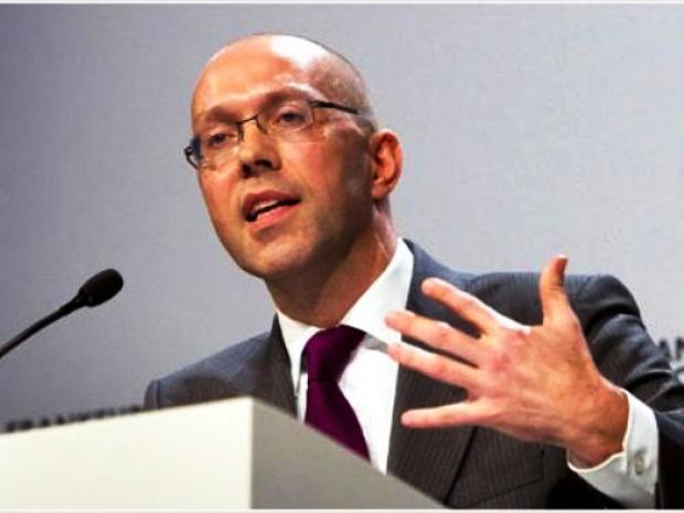 Όχι στο κούρεμα από τον Άσμουσεν