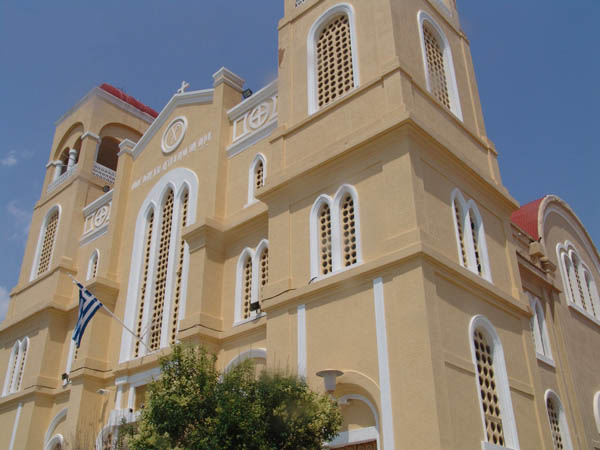 Στο ΣΔΟΕ οι δύο μητροπολίτες