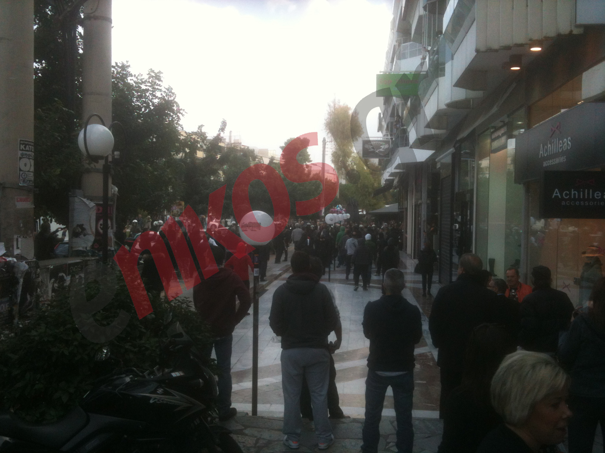 ΒΙΝΤΕΟ: ΜΑΤ στη Γλυφάδα-ένταση με μέλη της Χρυσής Αυγής