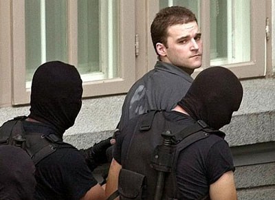 «Με κυνηγάει ο Πάσσαρης»