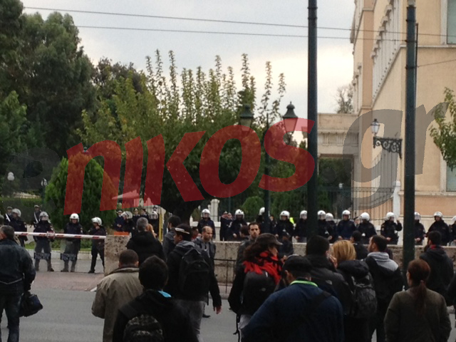 Τώρα-Στη Β.Σοφίας η σημαία