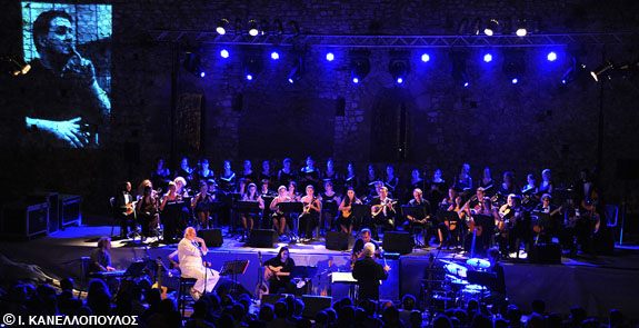 Ο Σαββόπουλος ερμηνεύει Μάνο Χατζιδάκι