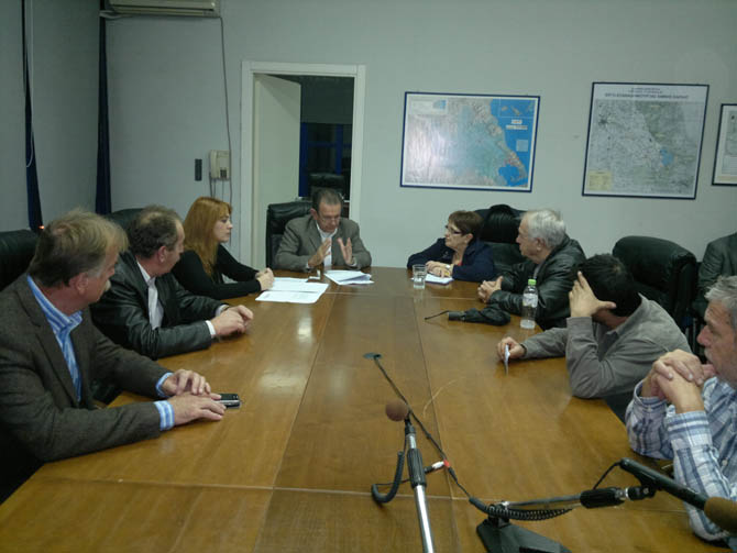 Πυρά Παπαρήγα κατά ΝΔ-ΣΥΡΙΖΑ