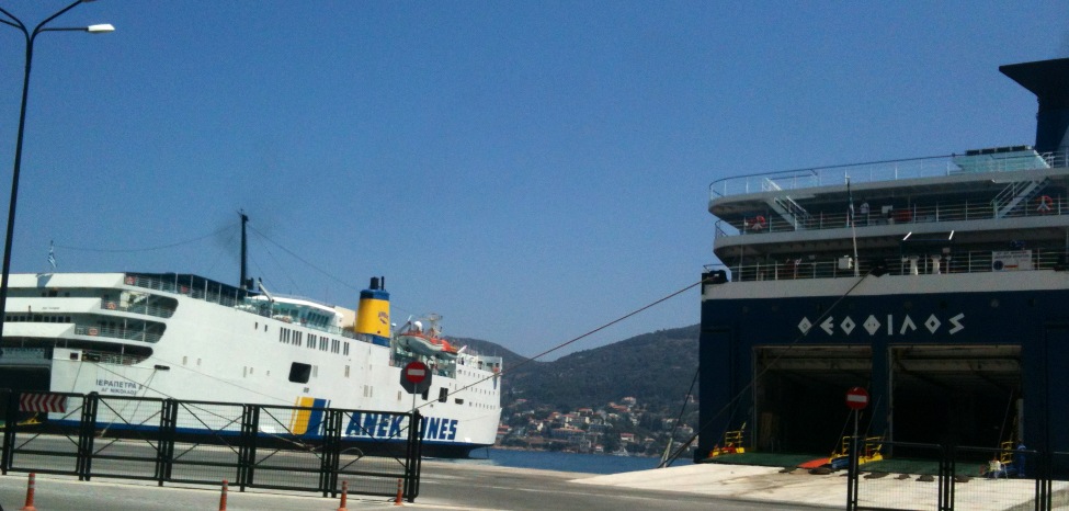 Χωρίς πλοία η Σάμος