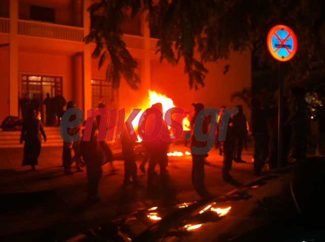 Φωτιά στα δικαστήρια Κεφαλονιάς