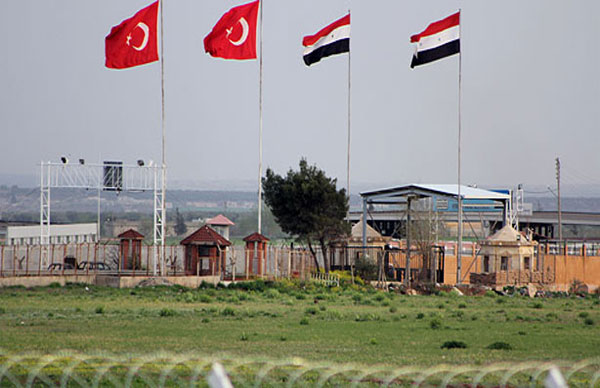 Συρία-Τουρκικά μαχητικά στα σύνορα