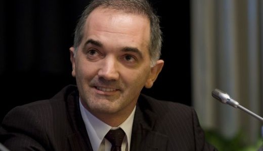 Έξαλλος ο Σαλμάς με τα 5ψήφια του ΕΟΠΥΥ