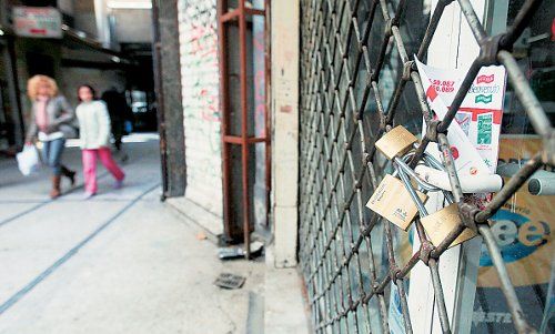 Κατεβάζει ρολά και το Ηράκλειο