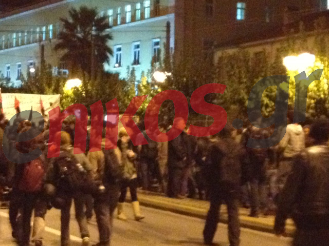 Τώρα-Φωτό:Πορεία στο Μέγαρο Μουσικής