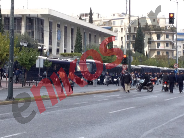 Τώρα-Στην Αμερικανική πρεσβεία η πορεία