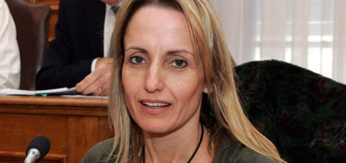 “Πληρώνω και από την τσέπη μου”