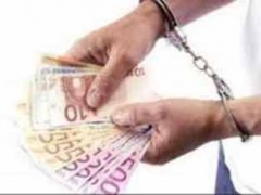 “Μαϊμού” διευθυντής ασφαλιστικής