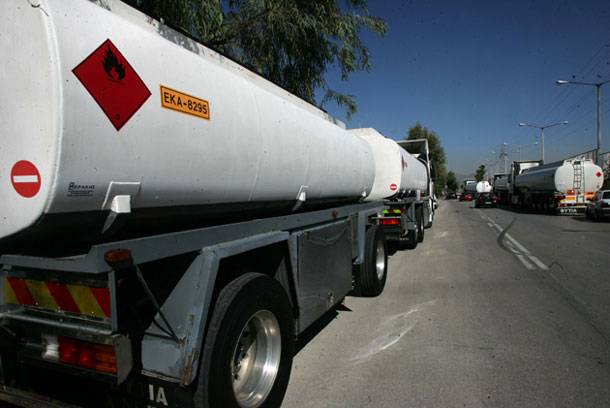 Έτοιμοι οι βυτιοφορείς για την πορεία