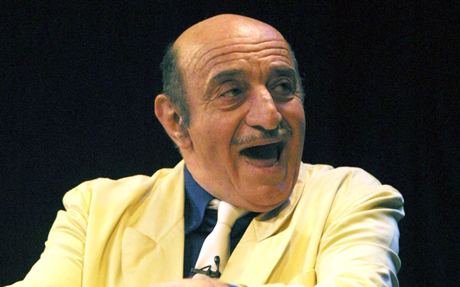 Ο Κώστας Τσάκωνας στο enikos.gr: “πήραν την γυναίκα μου να την ρωτήσουν τι ώρα με κηδεύουν”