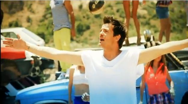 Σε λίγο καιρό θα γίνει πατέρας