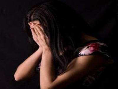 Πουλάει τα όργανά της για να ζήσει η κόρη της!