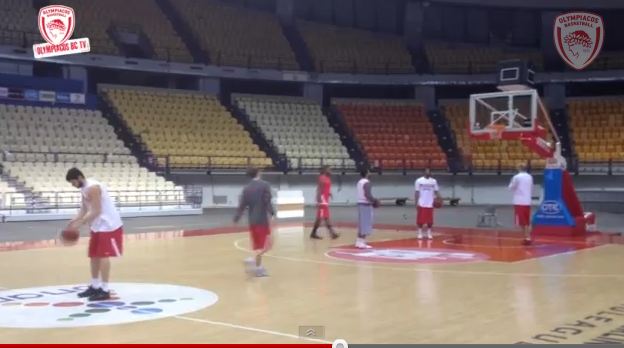 Ο “Παπ” τα βάζει από το κέντρο