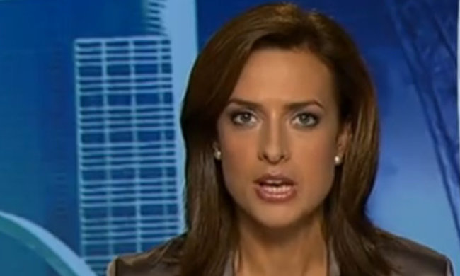 Πρώτο θέμα η απόλυσή της