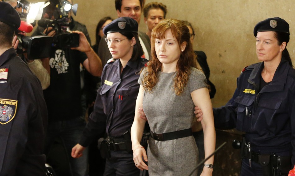 Γυναίκα διαμέλισε σύζυγο & εραστή