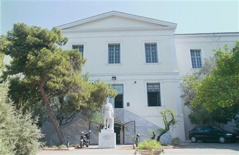 Τώρα-Κατάληψη στο πολιτιστικό κέντρο του δήμου Αθηναίων