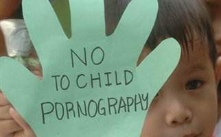 Συλλήψεις για παιδική πορνογραφία