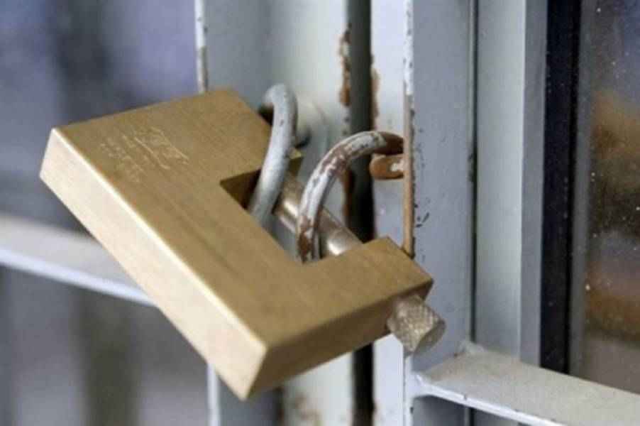 Διήμερο “λουκέτο” στις εφορίες