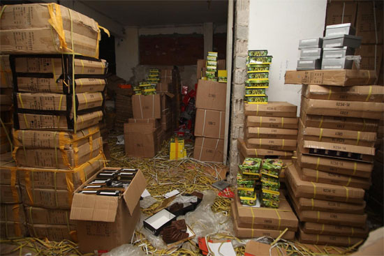 Κατέστρεψαν προϊόντα μαϊμού