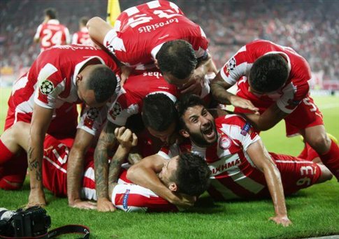 Aπόψε έχει Θρύλος…group