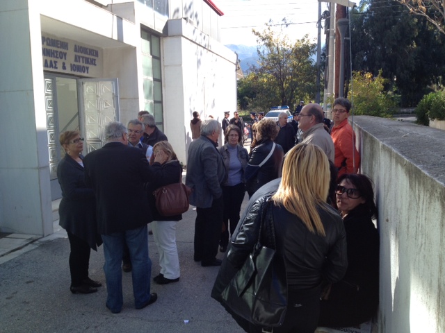 Πάτρα-Κατάληψη στο κτίριο Αποκεντρωμένης Διοίκησης