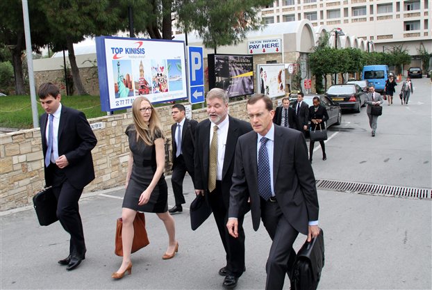 Διαφωνούν Κύπρος-τρόικα