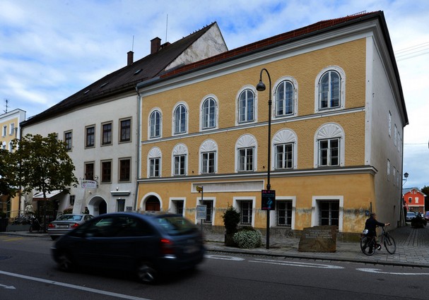 Αγοράζει το πατρικό του Χίτλερ