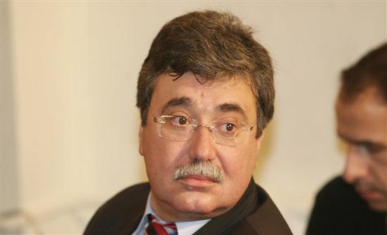 Έξαλλοι με τον Δατσέρη στο ΠΑΣΟΚ