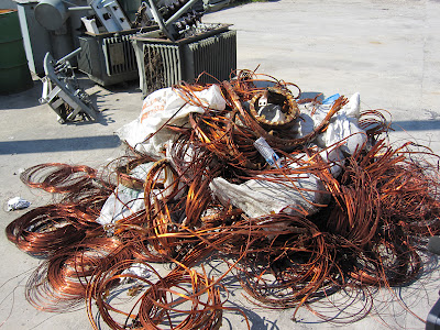 Κλέβουν καλώδια από…κολώνες