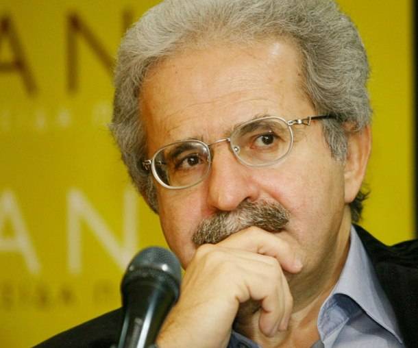 Τώρα-Αποχωρεί από το ΠΑΣΟΚ ο Μίμης Ανδρουλάκης