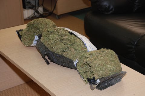 Μαθητές σε συμμορία ναρκωτικών