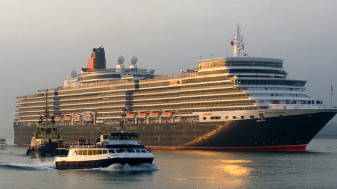 Η Βασίλισσα «έδεσε» Κρήτη