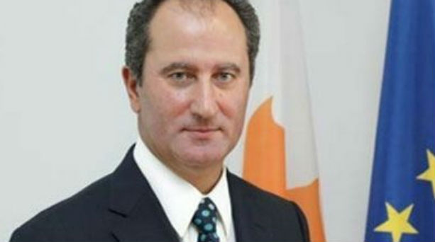 Παπούλιας σε Μαλά:Πήρατε και εσείς φωτιά