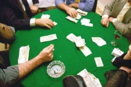 Στο κρατητήριο με την τσόχα