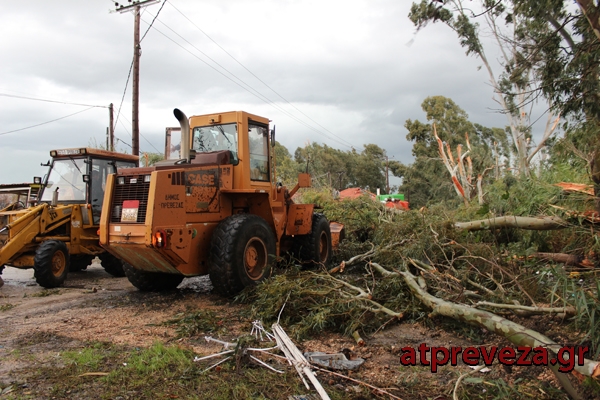 Καταστροφές στην Πρέβεζα