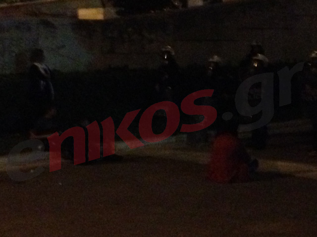 Τώρα- Στο Σύνταγμα καθιστική διαμαρτυρία