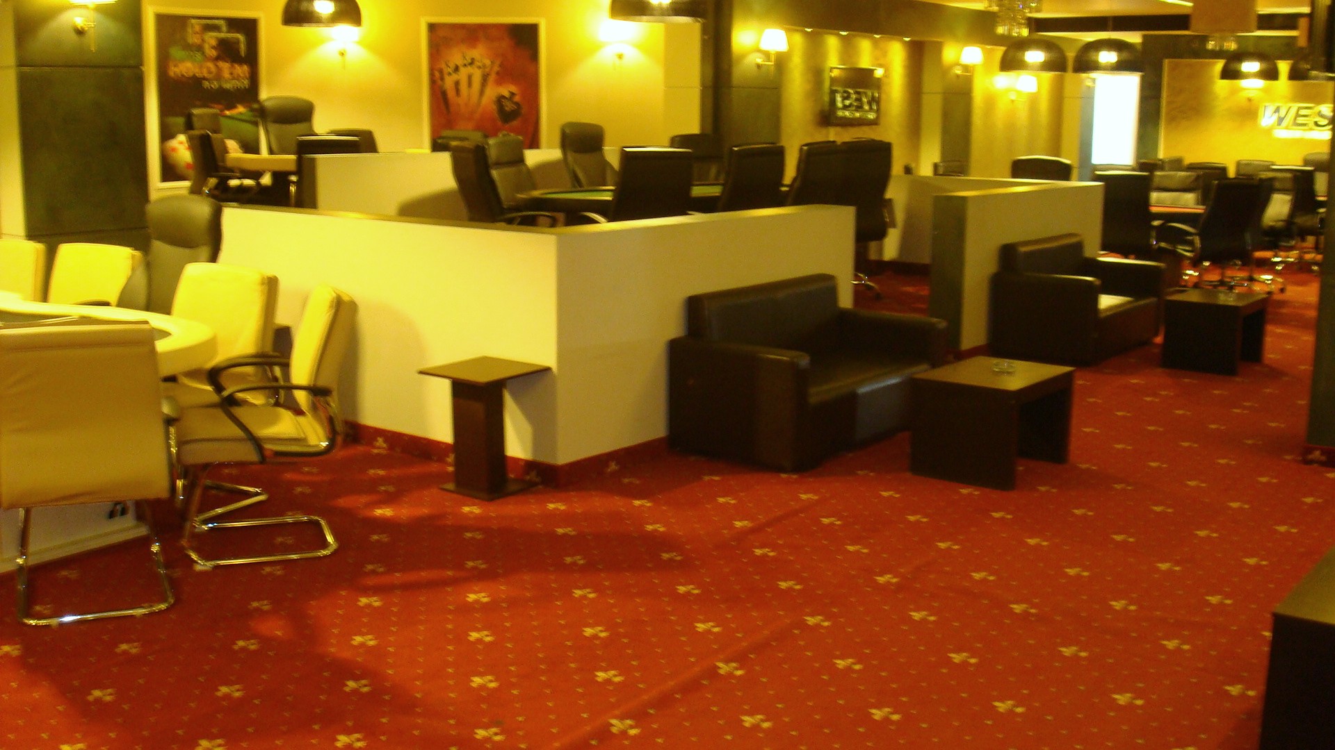 Φωτο-“Μίνι καζίνο” μέσα σε κατάστημα