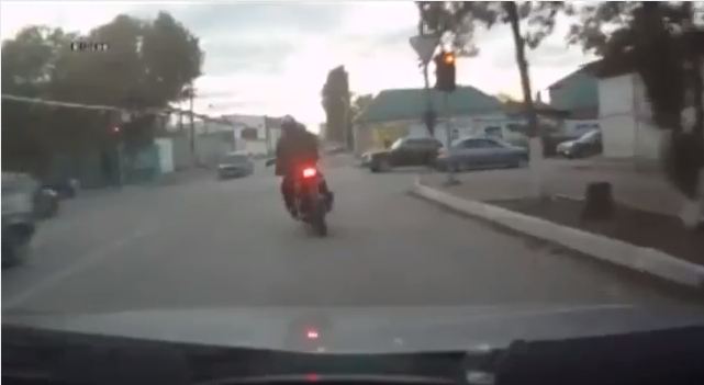 Μηχανόβιος έπεσε… σταματημένος!