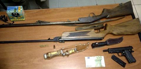 Βρήκαν οπλοστάσιο στο σπίτι του