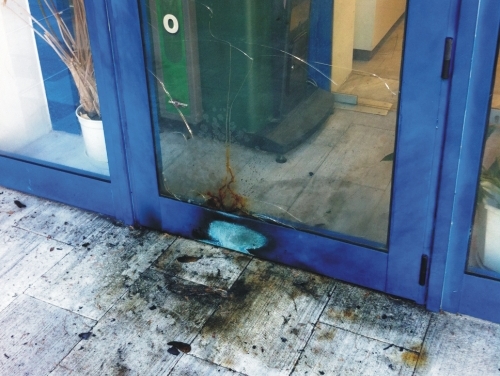 Έβαλαν γκαζάκια στην Περιφέρεια