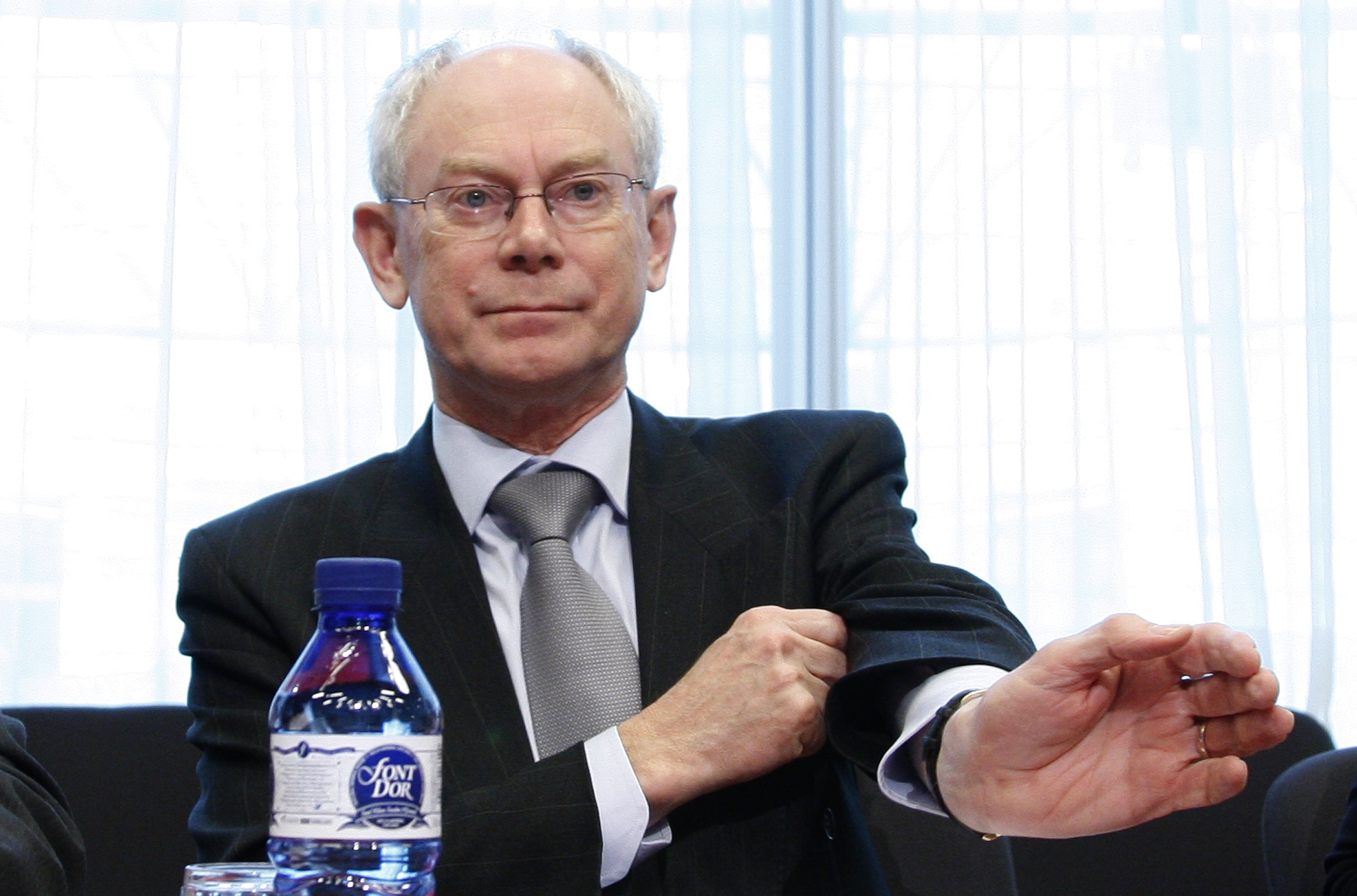 Νέα πρόταση Ρομπάι για τον προϋπολογισμό