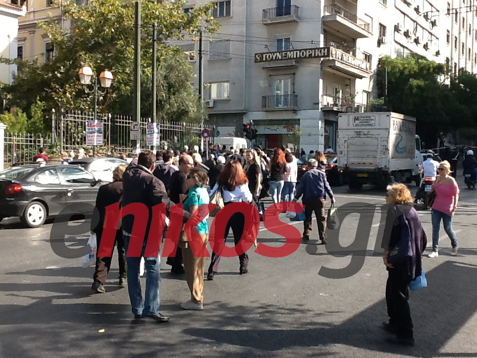 Τους διώχνουν από τις στάσεις